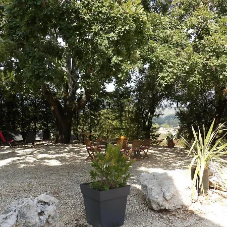 Gites Le Mas Du Vieux Chene Salavas Exterior photo